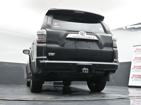 Used 2021 Toyota 4Runner Limited image 22