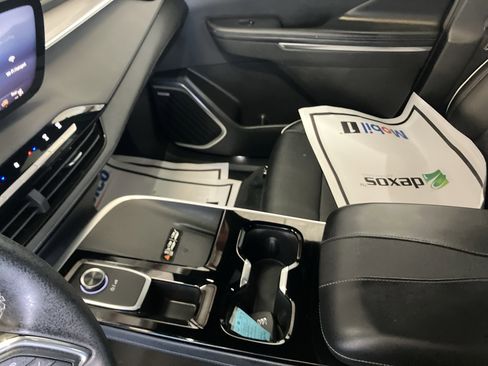 Used 2025 Buick Enclave Preferred image 25