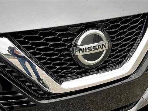 Certified 2021 Nissan Rogue Sport SV image 28