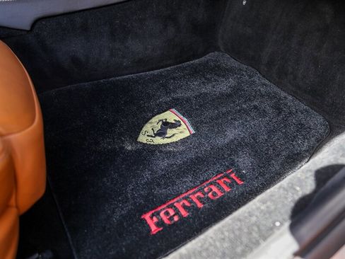 Used 2010 Ferrari California image 28