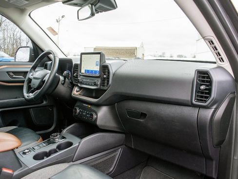 Used 2023 Ford Bronco Sport Outer Banks w/ Tech Package image 37