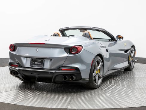 Certified 2022 Ferrari Portofino M image 7
