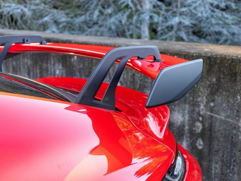 Used 2022 Porsche 911 GT3 image 19