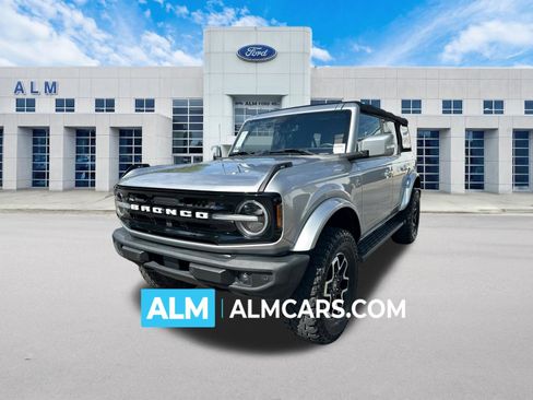 Used 2022 Ford Bronco Outer Banks AWD/4WD image 1
