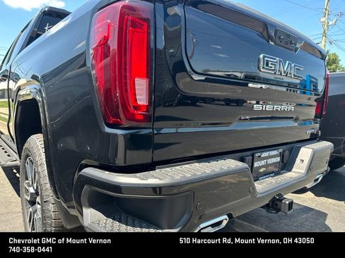 New 2026 GMC Sierra 1500 AT4 w/ LPO, Black Badging Package AWD/4WD image 16