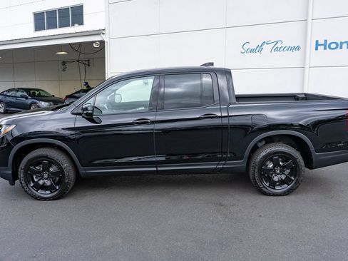 New 2026 Honda Ridgeline Black Edition image 8