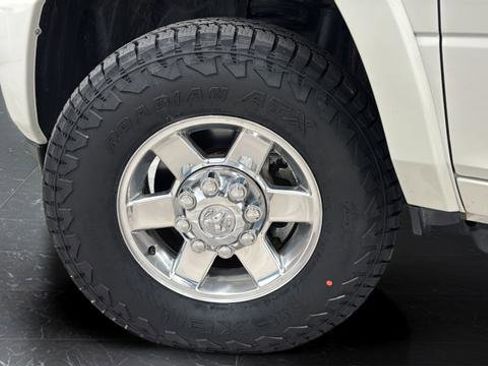 Used 2022 RAM 3500 Laramie AWD/4WD image 40