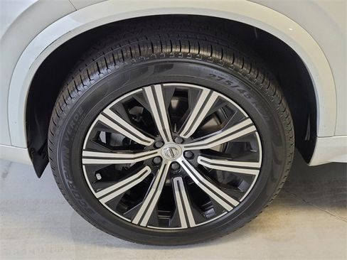 Certified 2024 Volvo XC90 B5 Core image 24