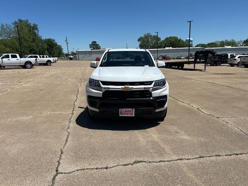 Used 2021 Chevrolet Colorado LT w/ Fleet Safety Package image 8