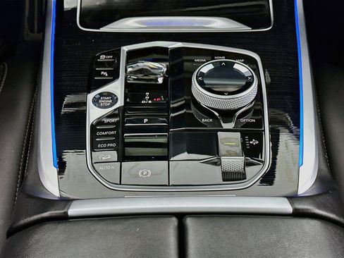 Used 2023 BMW X7 xDrive40i w/ Executive Package AWD/4WD image 14