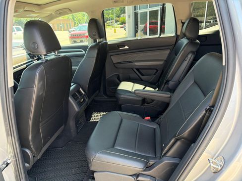 Used 2022 Volkswagen Atlas SE AWD/4WD image 17
