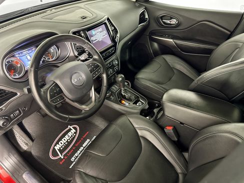 Used 2021 Jeep Cherokee Limited AWD/4WD image 5