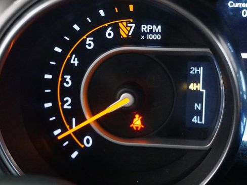 Certified 2018 Jeep Wrangler Unlimited Sahara image 46