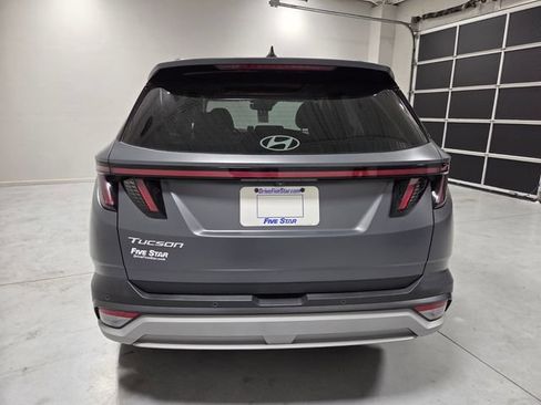 Certified 2025 Hyundai Tucson Limited FWD image 11