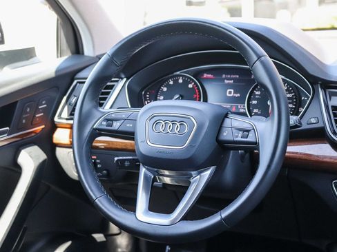 Certified 2023 Audi Q5 2.0T Premium w/ Convenience Package AWD/4WD image 17