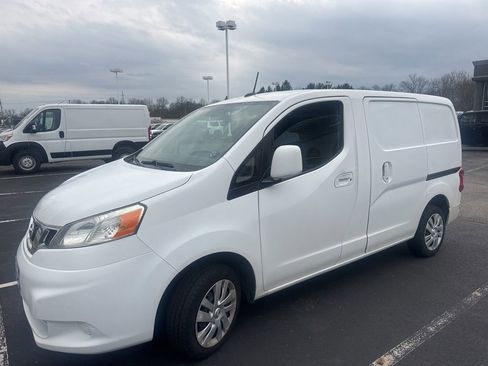 Used 2013 Nissan NV200 SV w/ Technology Pkg image 5