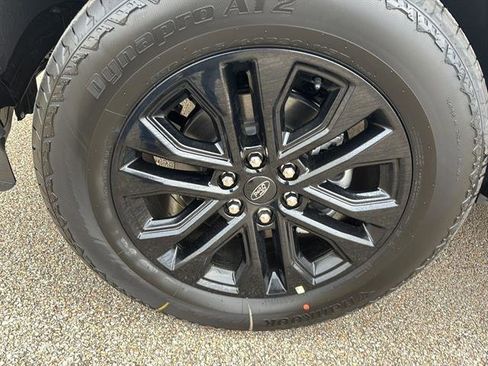 New 2025 Ford F150 Lariat w/ Equipment Group 501A Mid image 9