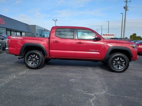 Used 2022 Toyota Tacoma SR5 image 3