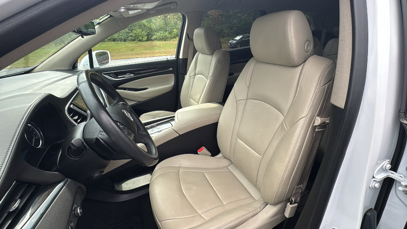 Certified 2019 Buick Enclave Premium w/ Trailering Package, 5000 lbs. AWD/4WD image 8