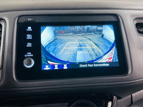 Used 2021 Honda HR-V Sport image 12