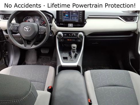 Used 2022 Toyota RAV4 XLE w/ Convenience Package image 23