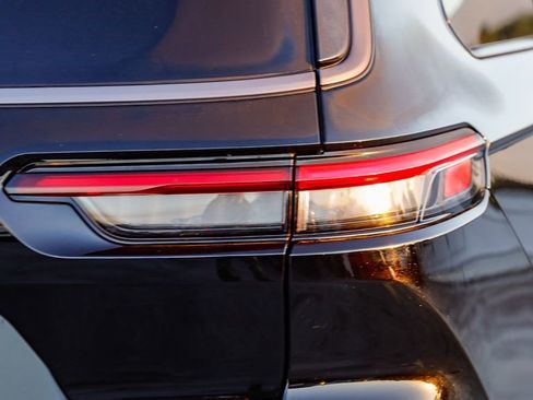 New 2026 Jeep Grand Cherokee L Summit image 9