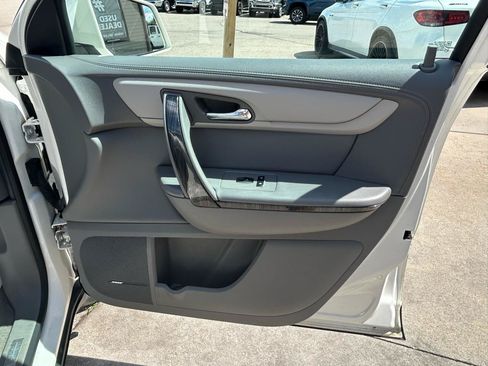 Used 2015 Chevrolet Traverse LTZ AWD/4WD image 20