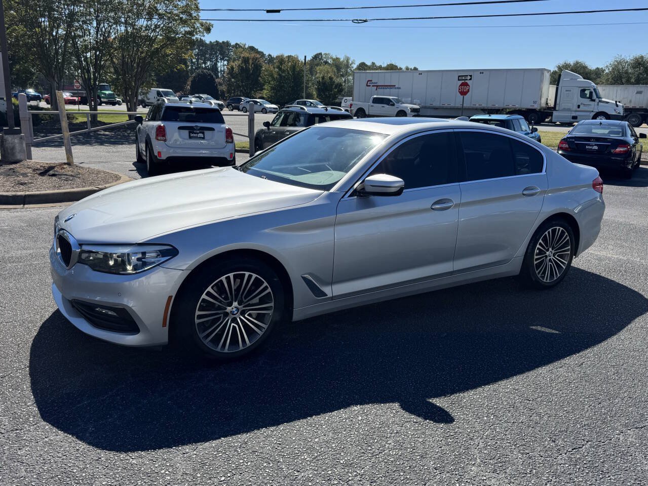 Used 2018 BMW 530i RWD image 3