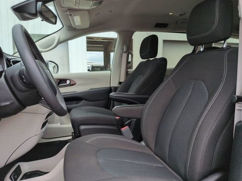 Used 2024 Chrysler Voyager LX w/ Fleet Security Group FWD image 14