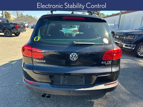 Used 2012 Volkswagen Tiguan S image 5