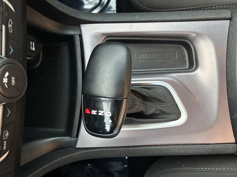 Used 2023 Dodge Charger SXT image 32