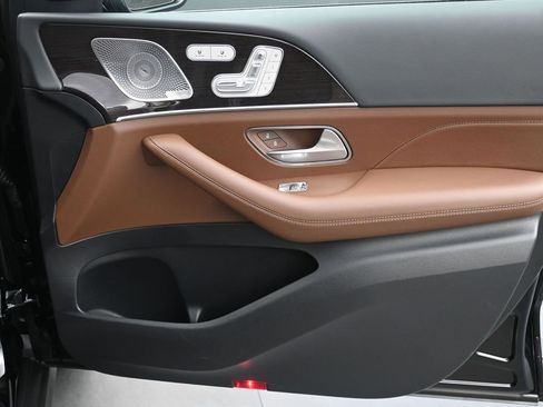 Used 2025 Mercedes-Benz GLE 350 4MATIC image 14