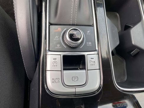 Used 2022 Kia Telluride EX w/ EX Premium Package image 17