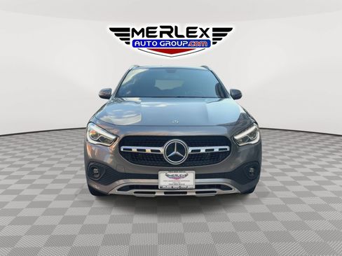 Used 2021 Mercedes-Benz GLA 250 4MATIC w/ Premium Package image 3
