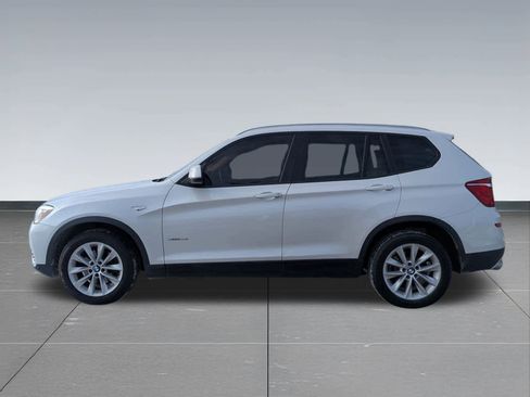 Used 2017 BMW X3 xDrive28i image 3