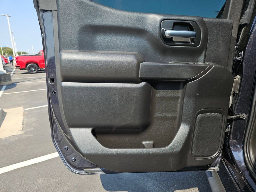 Certified 2022 Chevrolet Silverado 1500 Custom RWD image 15