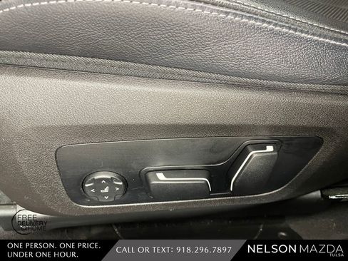 Used 2024 BMW 330i xDrive Sedan image 18