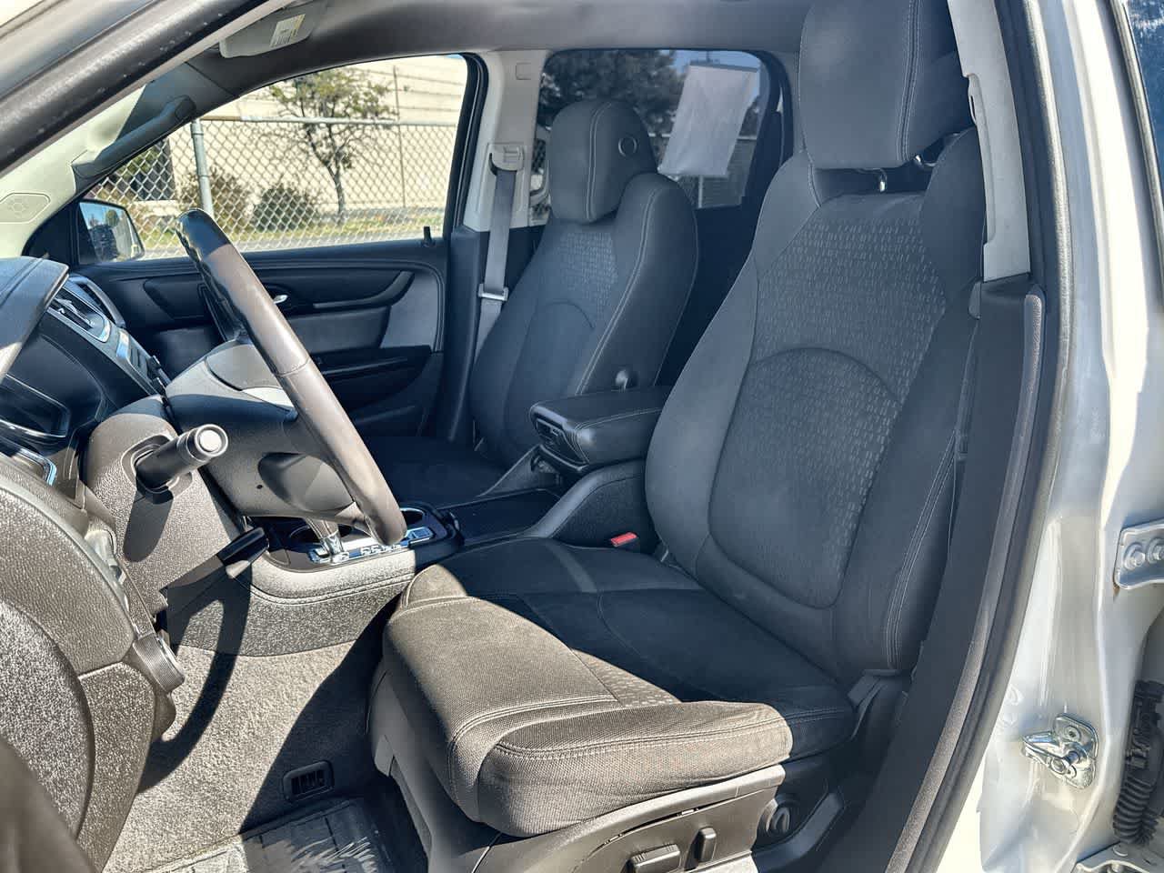 Used 2015 GMC Acadia SLE AWD/4WD image 11