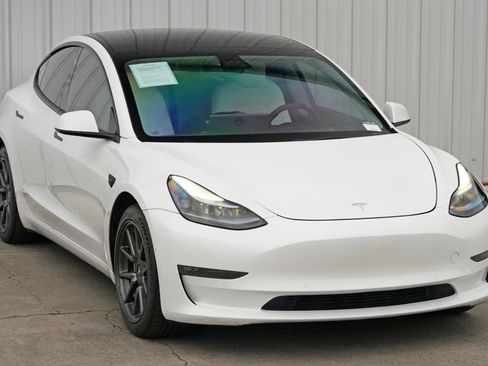 Used 2022 Tesla Model 3 Long Range image 54