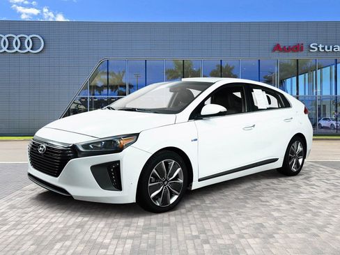 Used 2017 Hyundai Ioniq Limited image 3