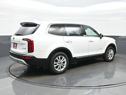 Used 2020 Kia Telluride LX AWD/4WD image 6