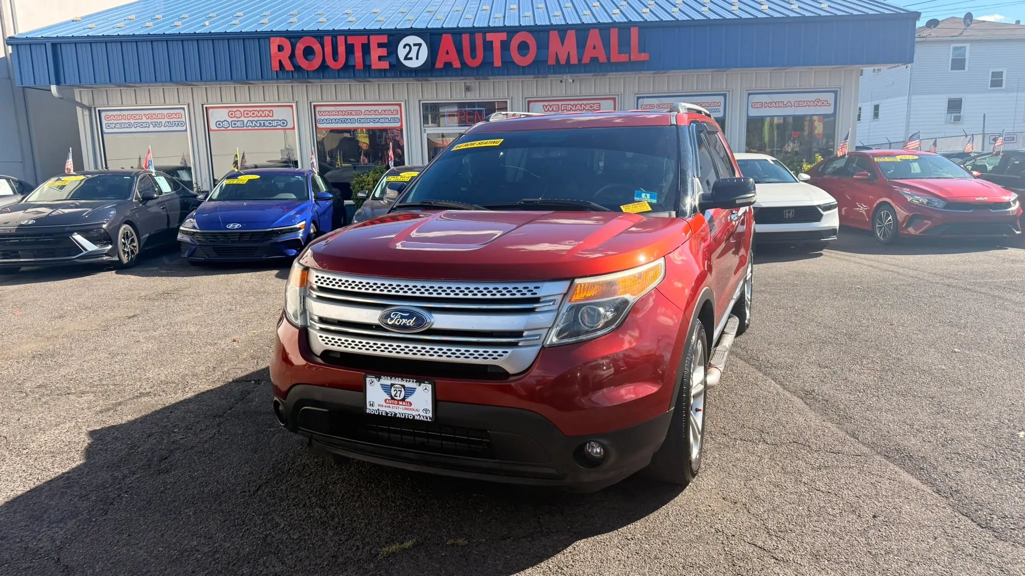 Used 2014 Ford Explorer XLT w/ Equipment Group 201A AWD/4WD image 1