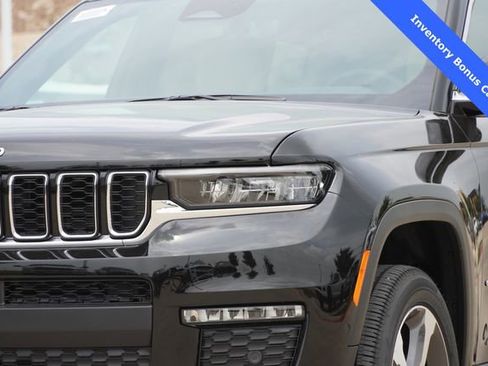 New 2025 Jeep Grand Cherokee L Limited w/ Luxury Tech Group II AWD/4WD image 4