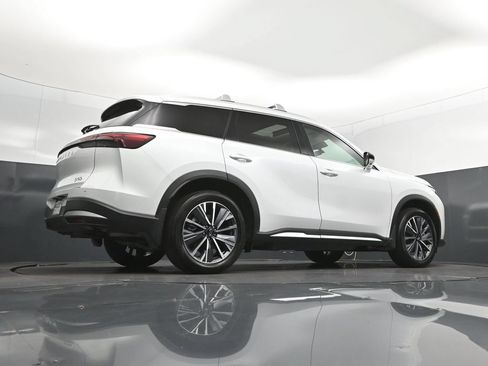 Certified 2026 INFINITI QX60 Luxe w/ Cargo Package FWD image 43
