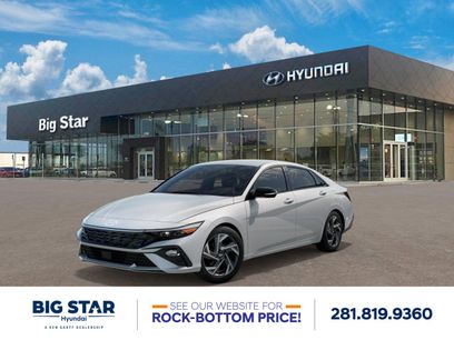New 2025 Hyundai Elantra SEL