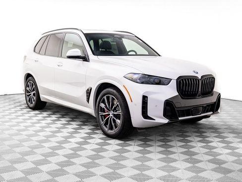 New 2026 BMW X5 xDrive50e w/ Executive Package image 9