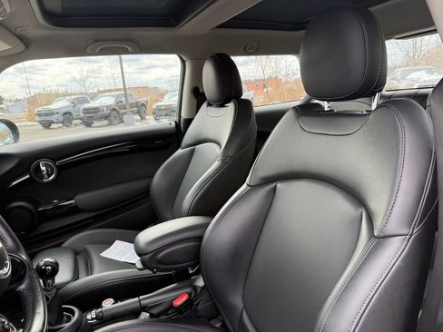 Used 2018 MINI Cooper S image 6