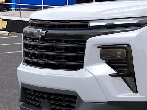 New 2027 Chevrolet Traverse LT w/ Midnight/Sport Edition FWD image 13