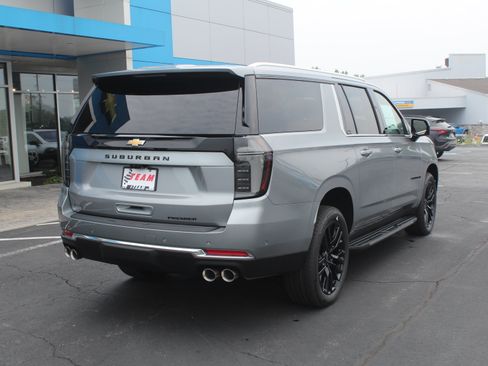 New 2026 Chevrolet Suburban Premier AWD/4WD image 4