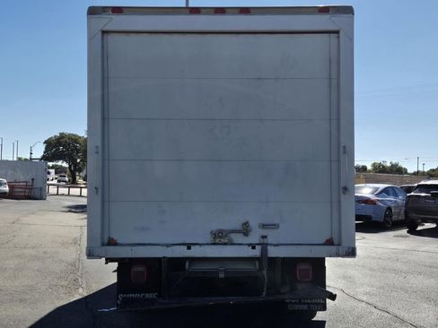 Used 2005 Chevrolet Express 3500 image 5